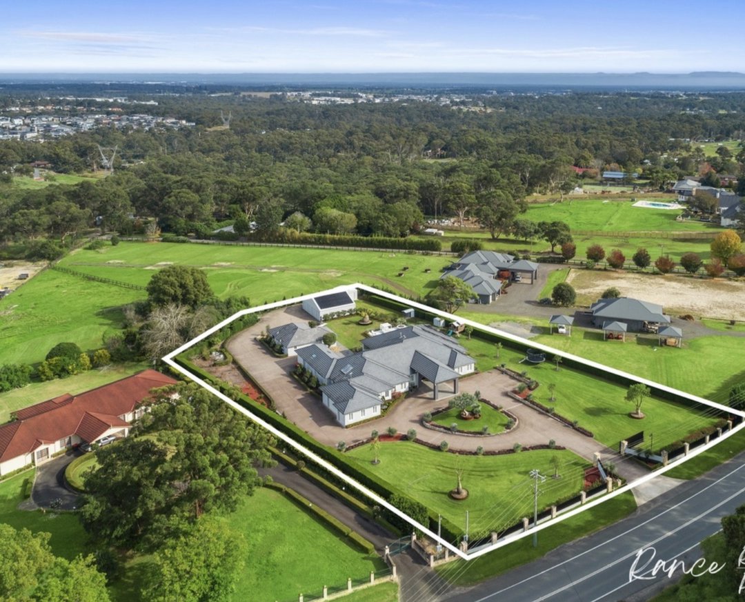 Magnificent Acreage |  Annan Grove Sydney 